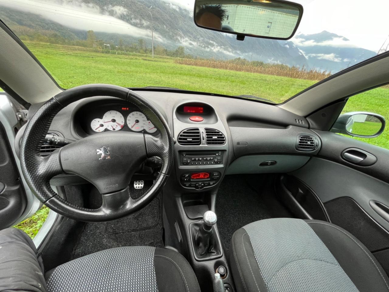 Peugeot 206 1.6 16V CC