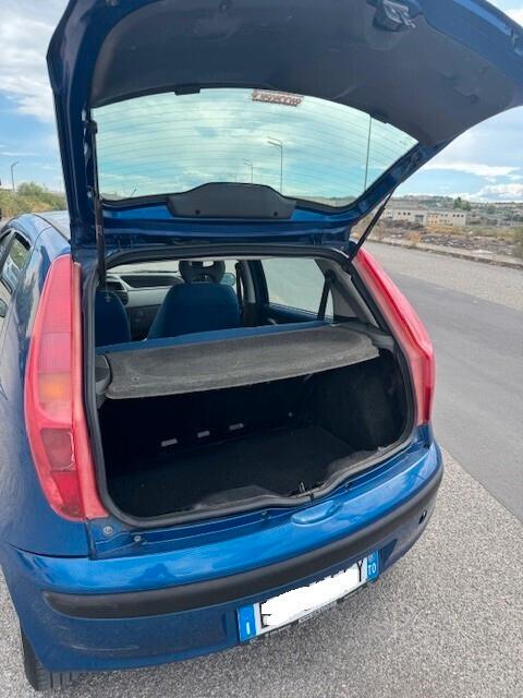 Fiat Punto 1.2i cat 5 porte ELX