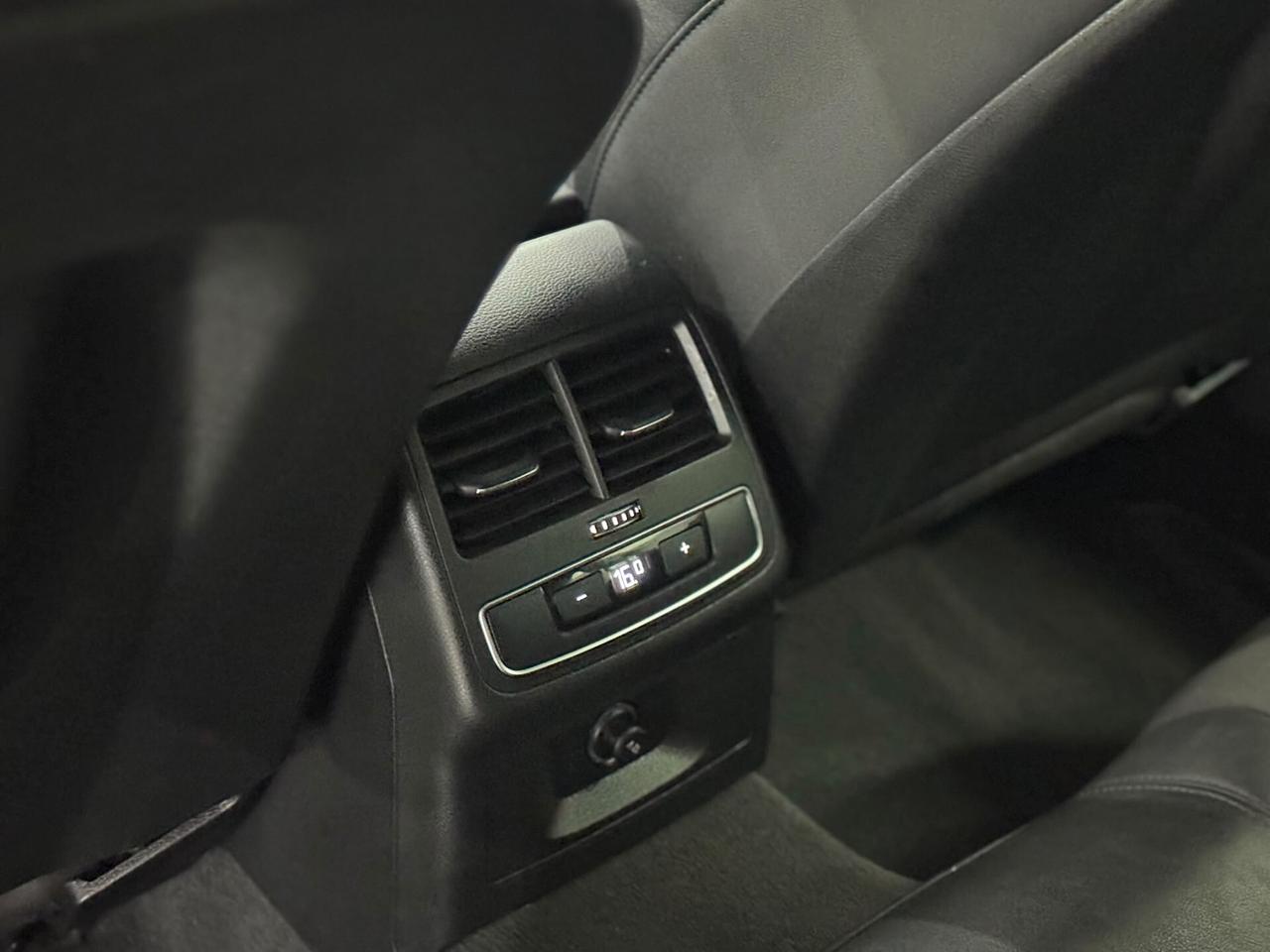 Audi A4 allroad 40 TDI 204 CV S tronic Identity Contrast IVA ESPOSTA
