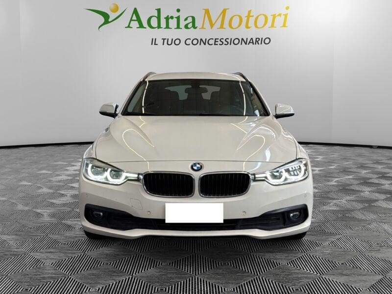 BMW Serie 3 318d Touring Business Adv. Aut.