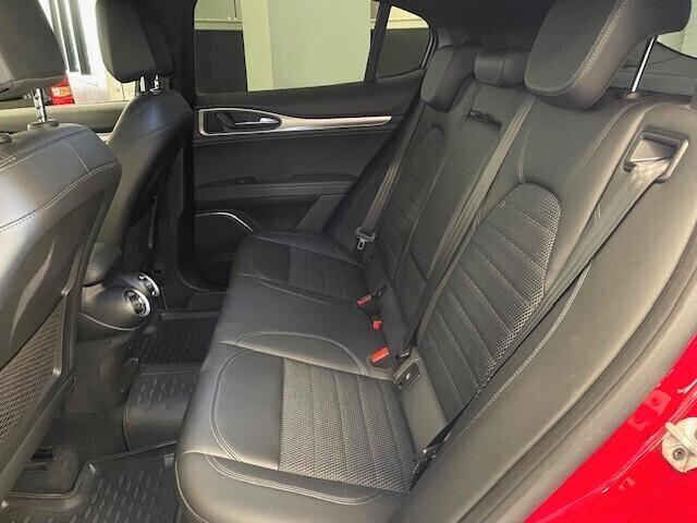 Alfa Romeo Stelvio 2.2 Turbodiesel 160 CV AT8 RWD Sprint ( N1 )
