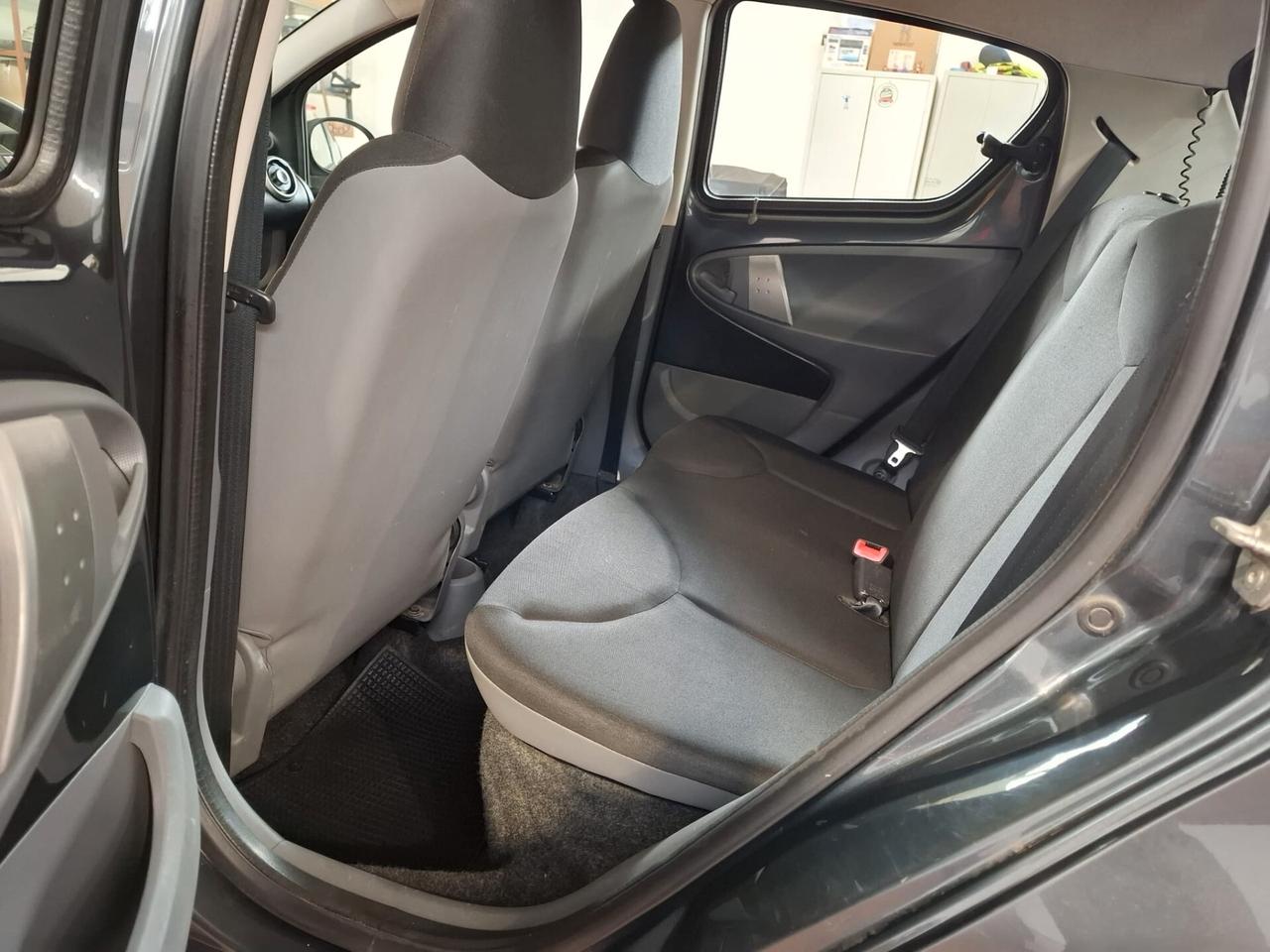 Toyota Aygo 1.0 12V VVT-i 5 porte Now