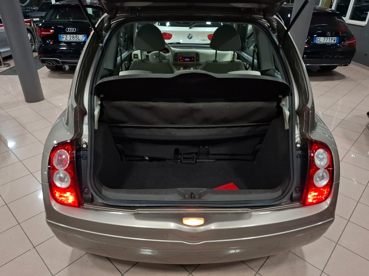 Nissan Micra 1.2 benz Automatico Neopatentato