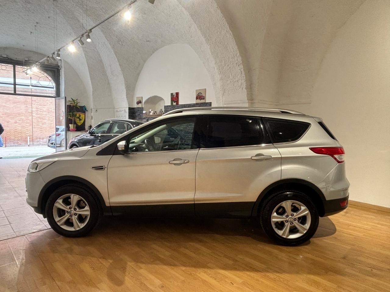 Ford Kuga 2.0 TDCI 120 CV S&S 2WD Titanium