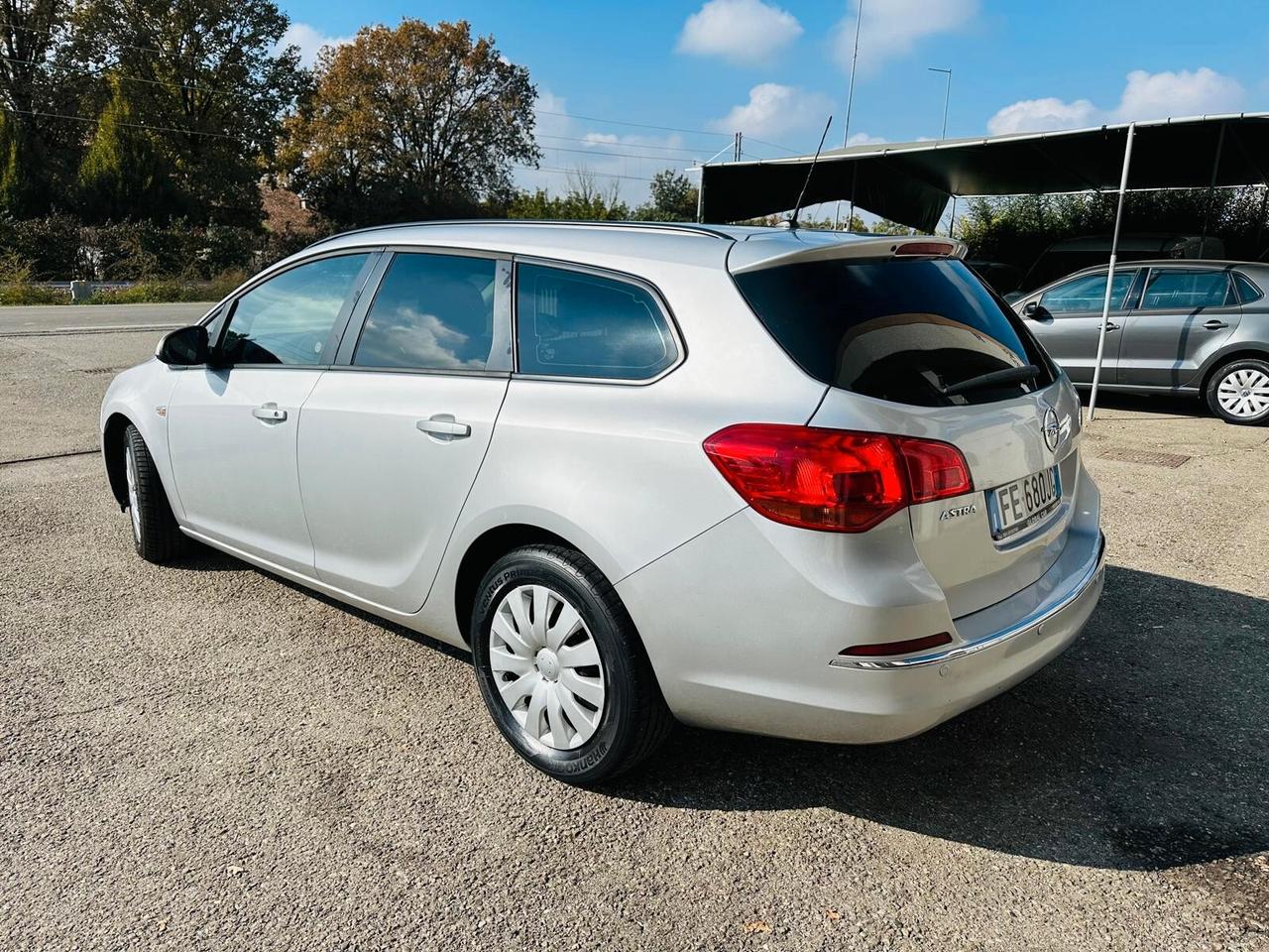 Opel Astra 1.4 Turbo 140CV Sports Tourer GPL Tech Cosmo