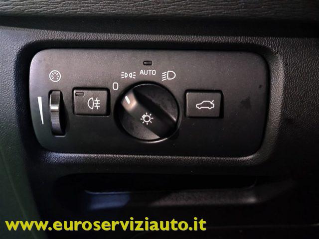 VOLVO V40 Cross Country D2 Geartronic Style Plus