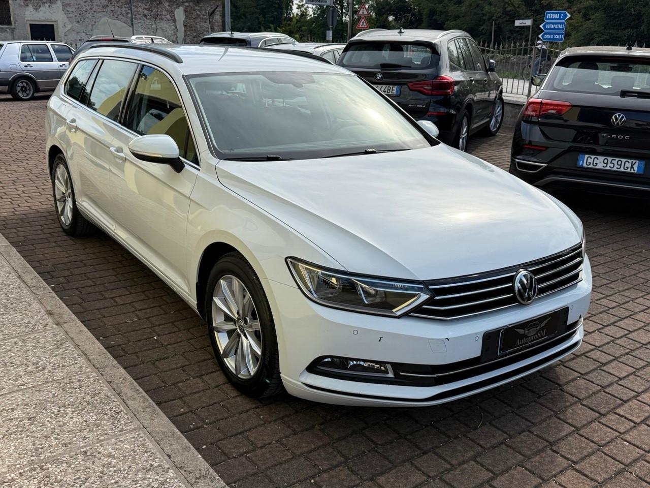 VW Passat 2.0 TDI DSG PREZZO REALE/NAVIPRO