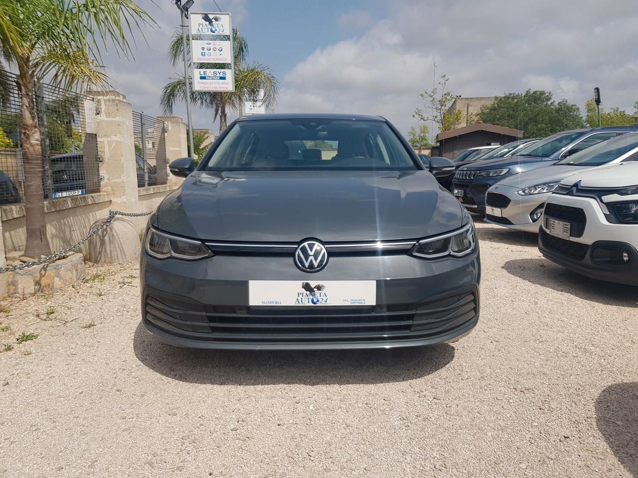Volkswagen Golf VIII 2.0 TDI Life 115cv Navy Led Sensori a/p Cruise