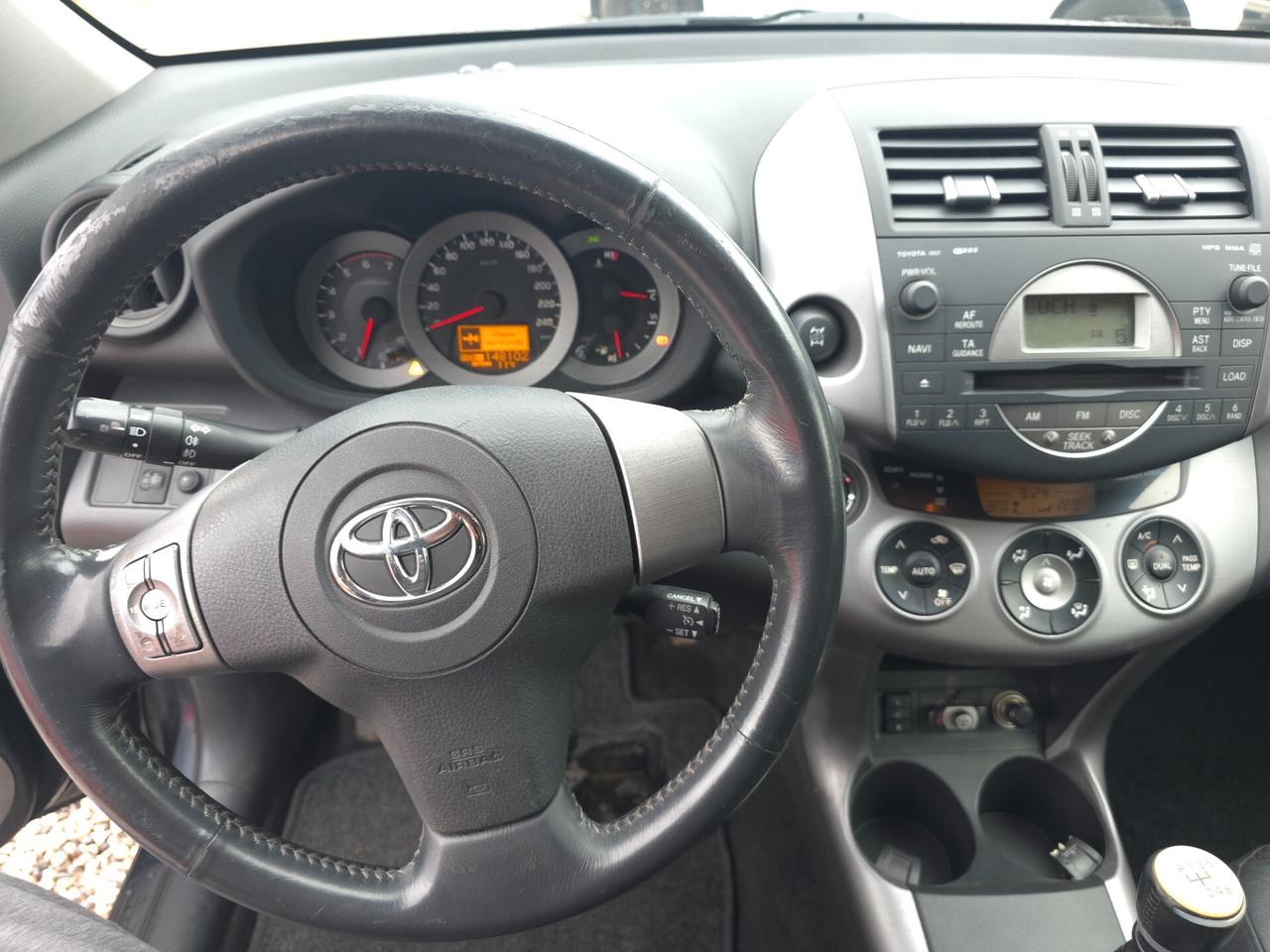 Toyota RAV 4 RAV4 2.2 D-4D 177 CV Luxury
