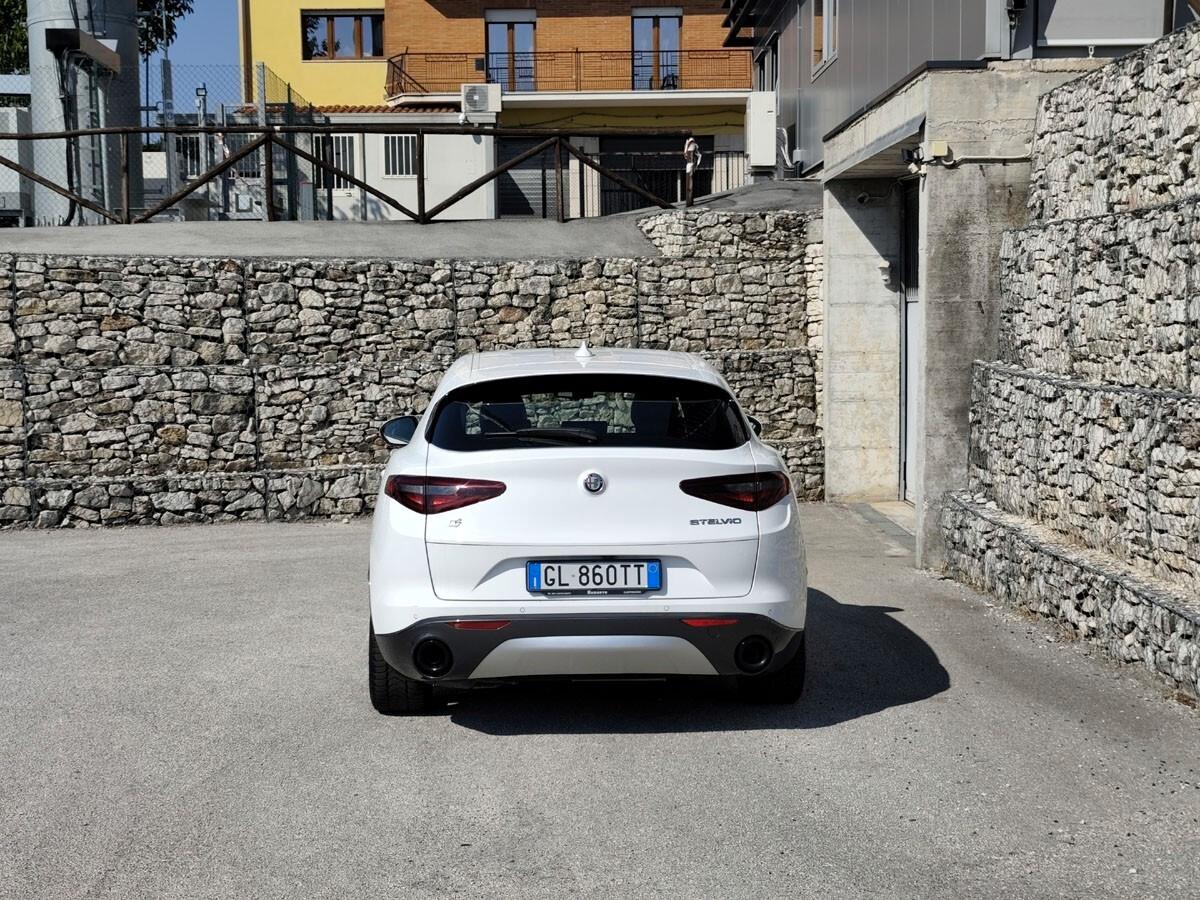 Alfa Romeo Stelvio 2.2 Turbodiesel 210 CV AT8 Q4 Ti