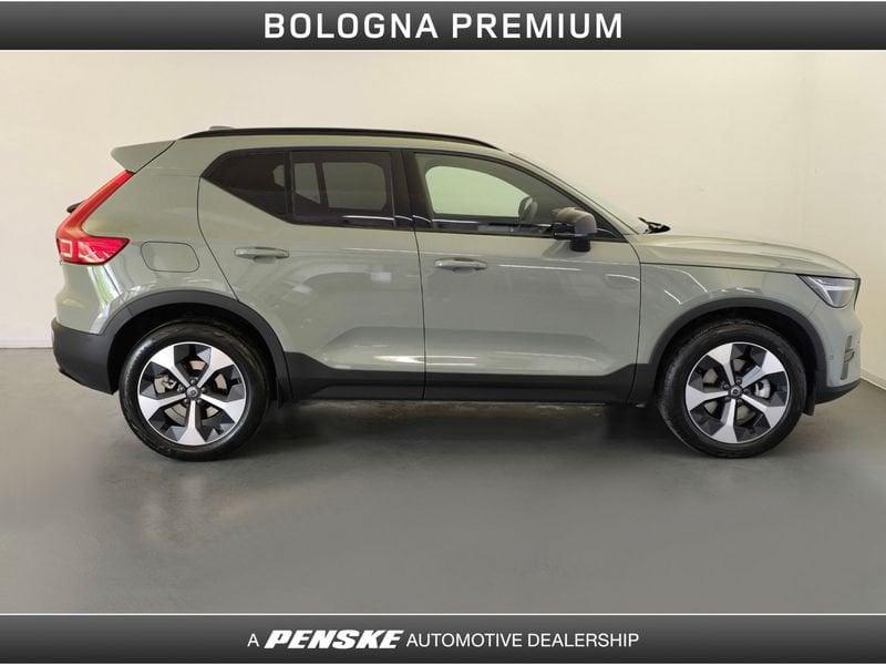 Volvo XC40 B3 automatico Plus Dark
