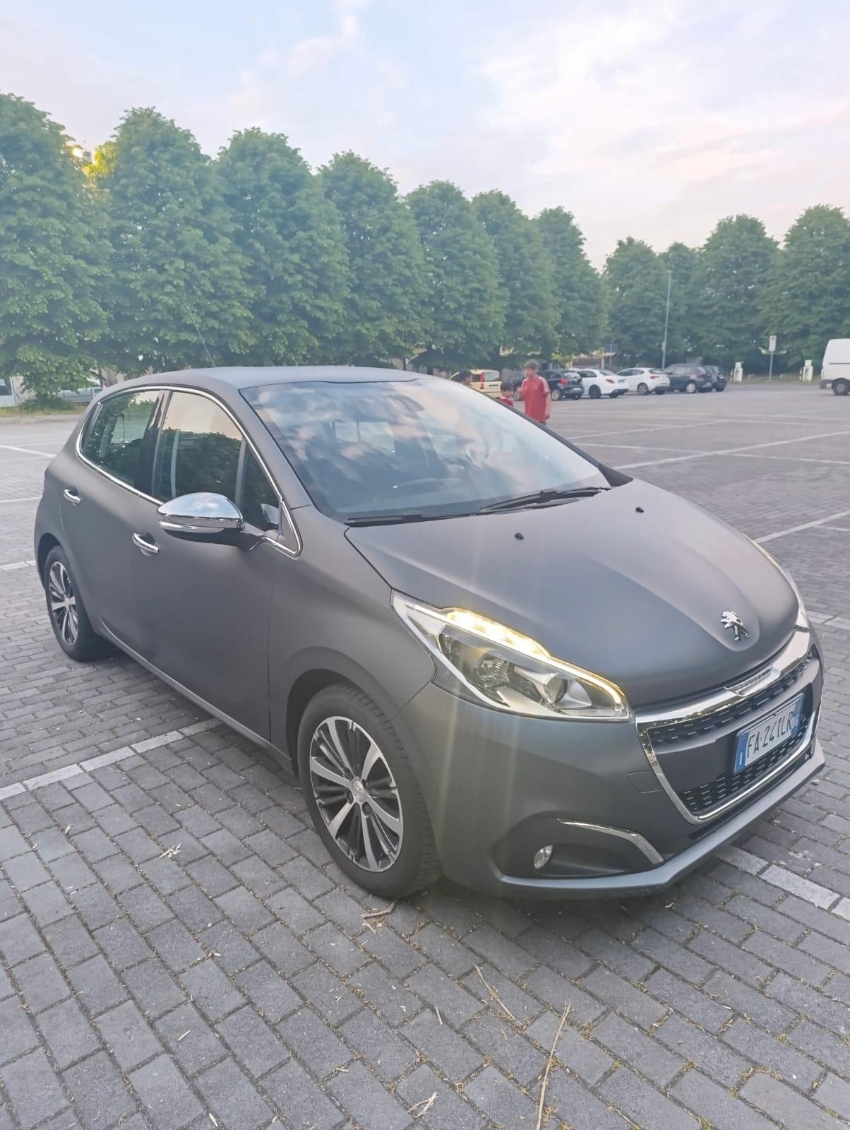 Peugeot 208 PureTech 82 ETG5 S&S 5 porte Allure