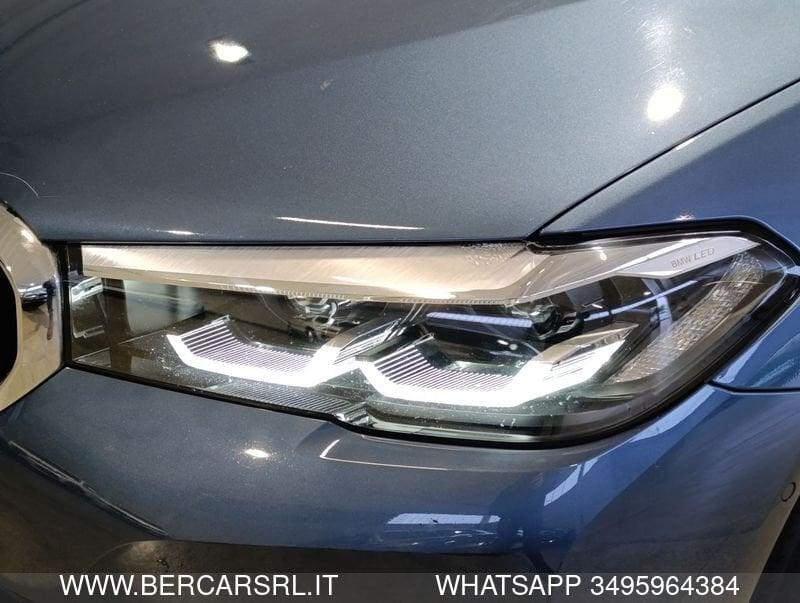 BMW Serie 5 520d 48V xDrive Business*LED*PACCHETTO LUCI*SEDILI IN PELLE*PDC*TELECAMERA*