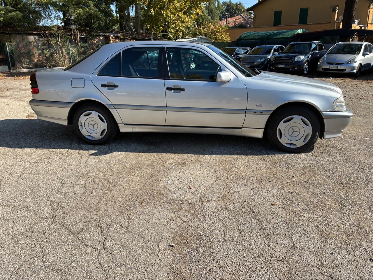 Mercedes-benz C 180 benzina 24.000 km pari nuovo