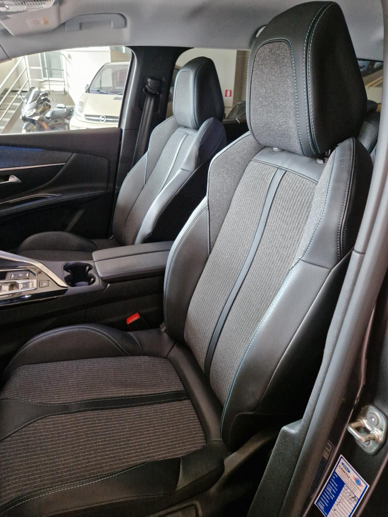 Peugeot 5008 BlueHDi 130 S&S EAT8 Allure