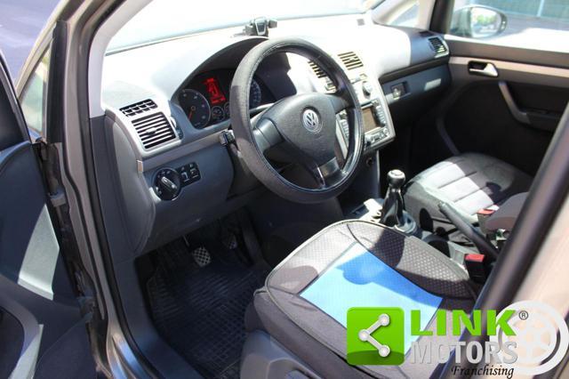 VOLKSWAGEN Touran 1.9 TDI 105CV DPF Highline 7 Posti per Neopatent..