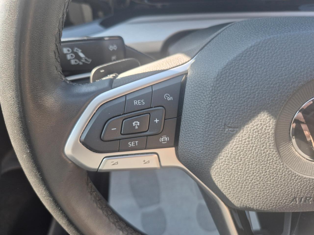 Volkswagen Golf 1.5 TGI DSG Life