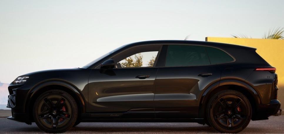 Porsche Cayenne Turbo Elettrico 1.156 CV