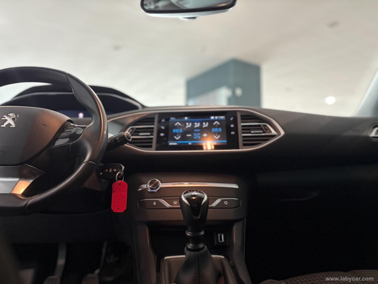 PEUGEOT 308 BlueHDi 130 S&S Business