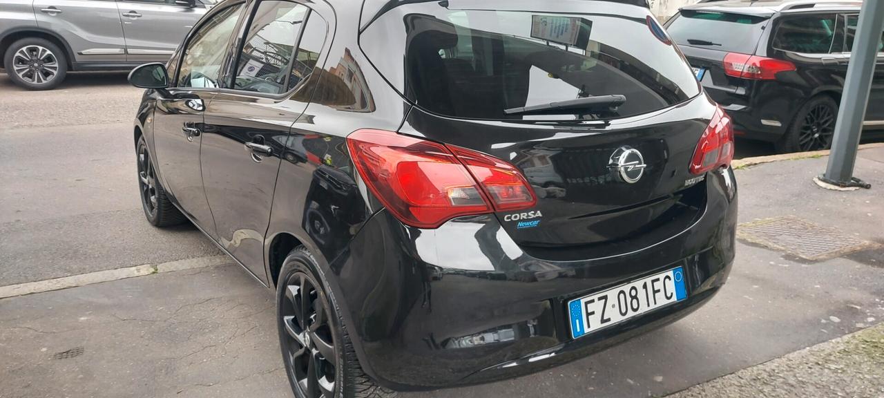 Opel Corsa 1.4 90CV GPL Tech 5 porte 120 BLACK EDIT.