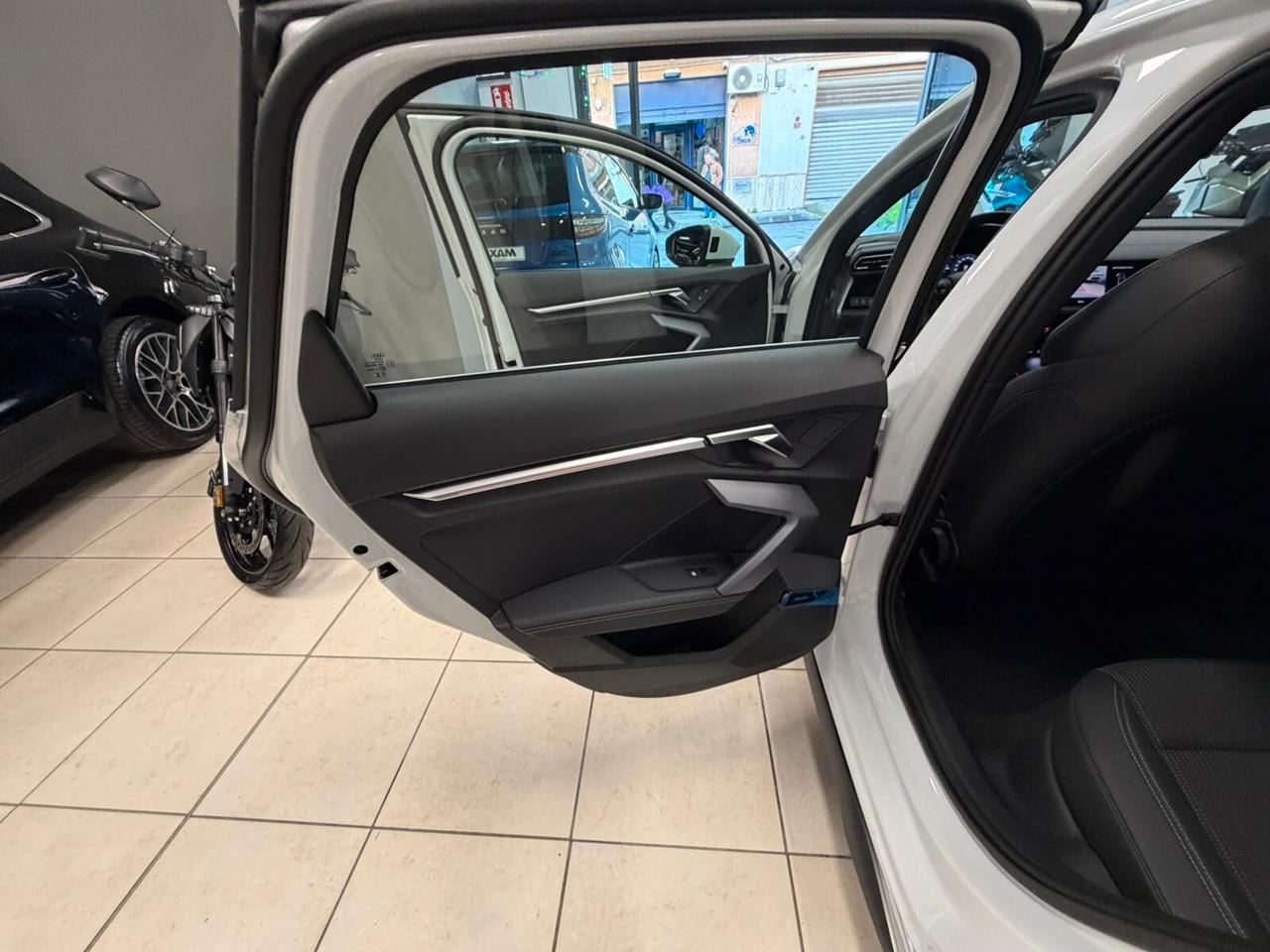 Audi A3 Sedan 35 TDI S tronic line edition