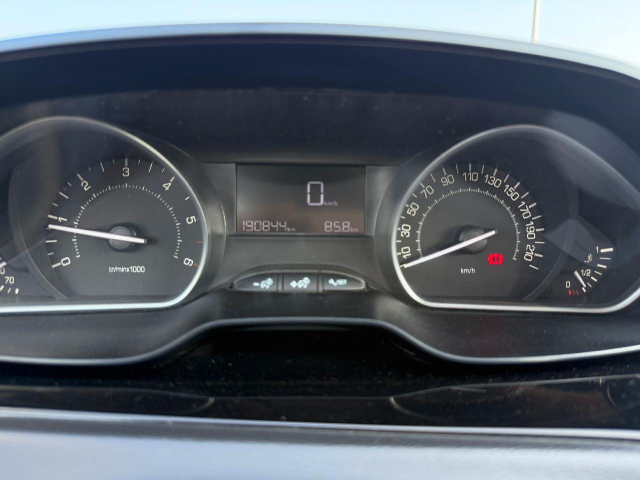 Peugeot 208 BlueHDi 75 5 porte Allure