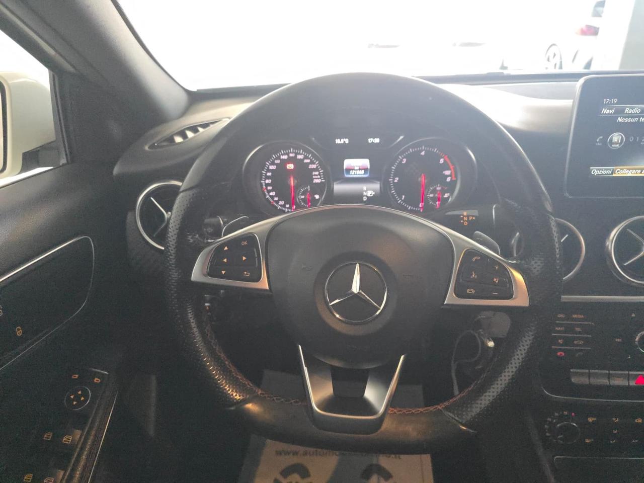 Mercedes-benz A 180 d Automatic Premium