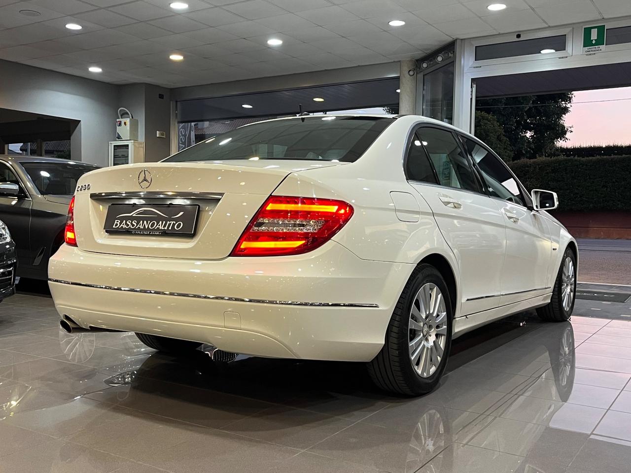 Mercedes-benz C 200 C 200 (be) Elegance BENZINA !