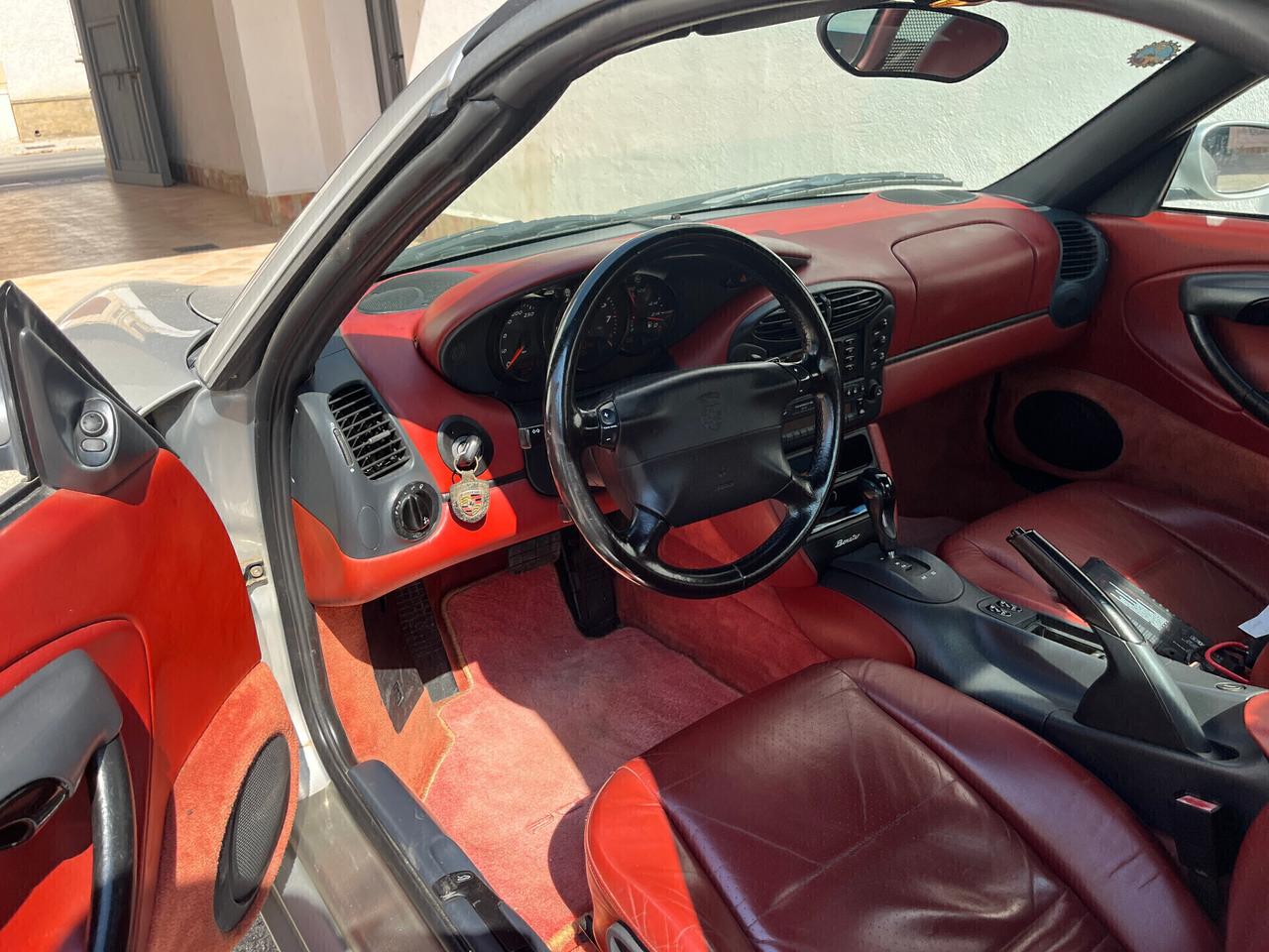 Porsche Boxster 2.5i 24V cat