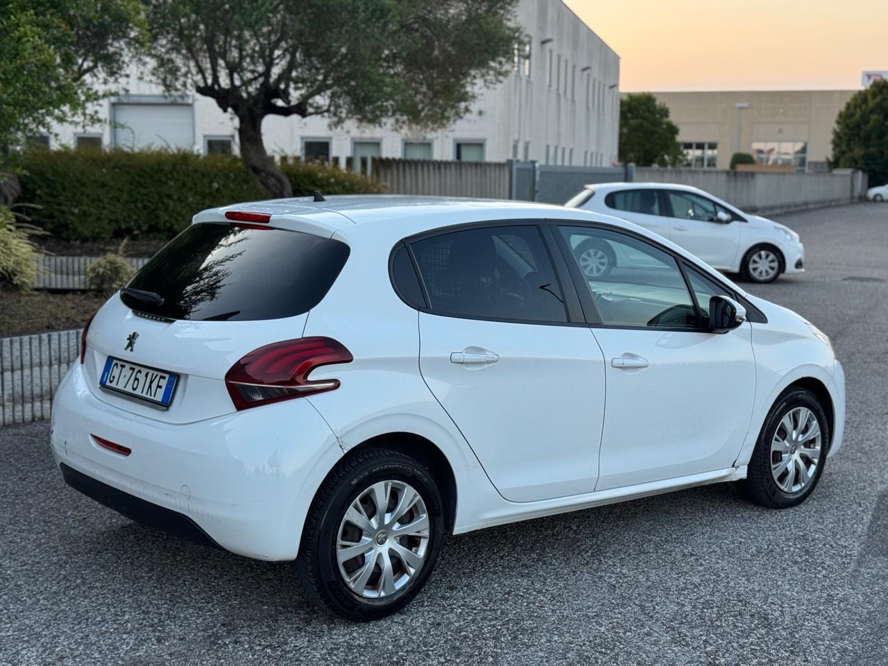 Peugeot 208 BlueHDi 102cv Van 2Posti