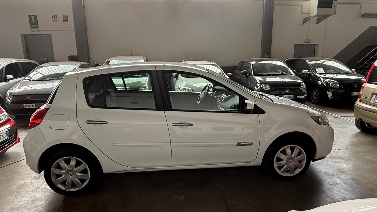 Renault Clio 1.2 16V 5 porte GPL Dynamique