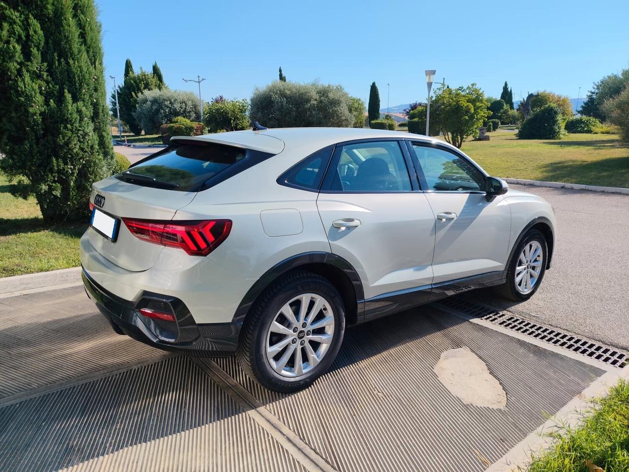 Audi Q3 SPB 35 TDI S tronic Business Plus