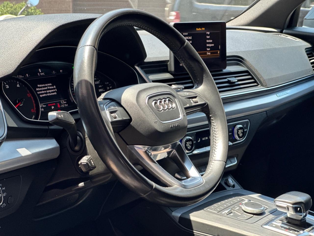 Audi Q5 35 TDI Sport tua a 352€ senza anticipo