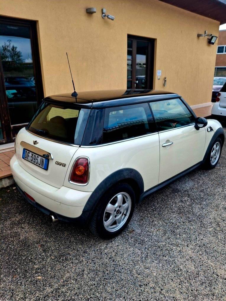Mini 1.6 16V Cooper