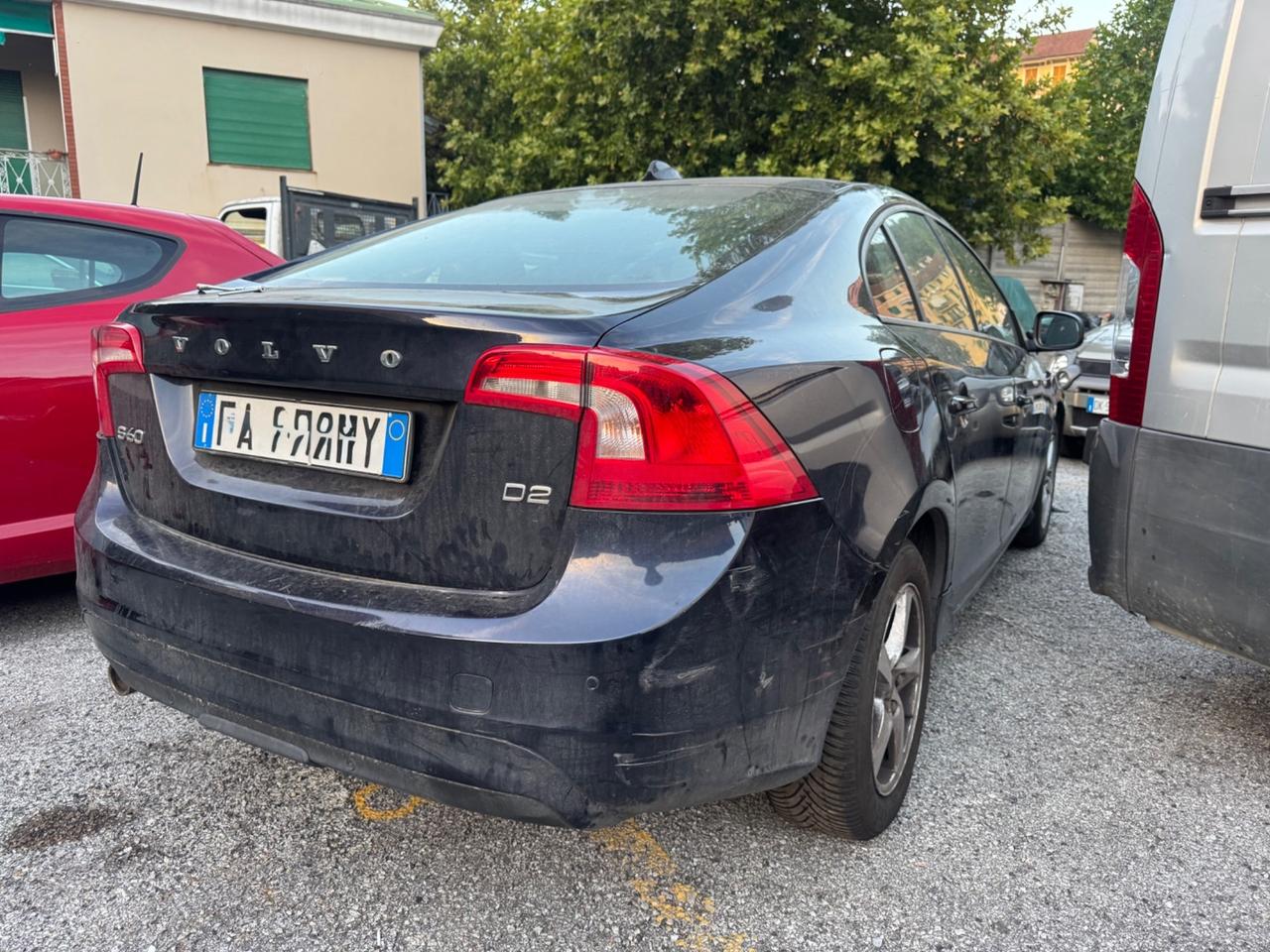 VOLVO S60 2.0 120CV MOTORE ROTTO NON PARTE