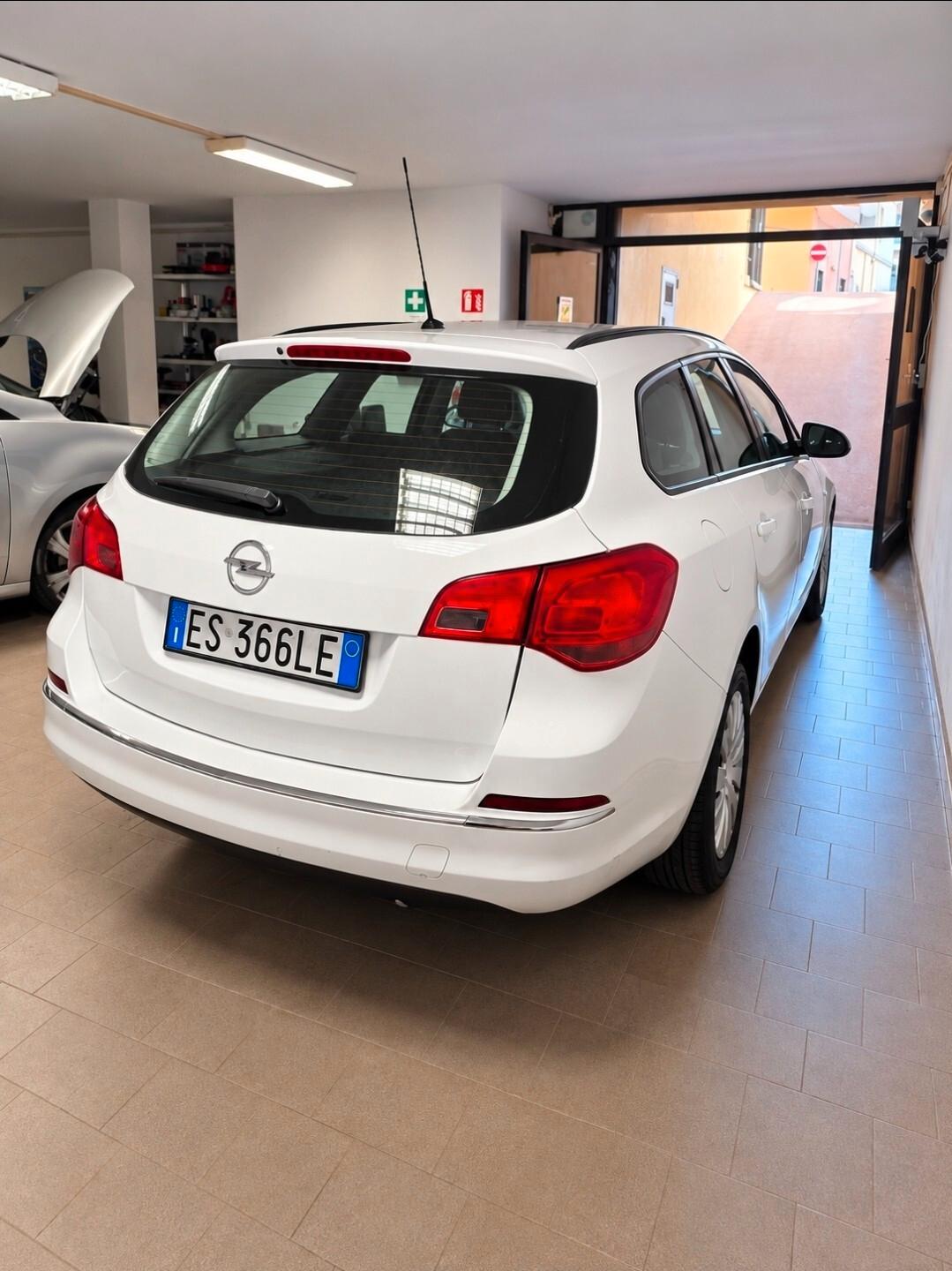 Opel Astra 1.7 CDTI 110CV Sports Tourer Elective