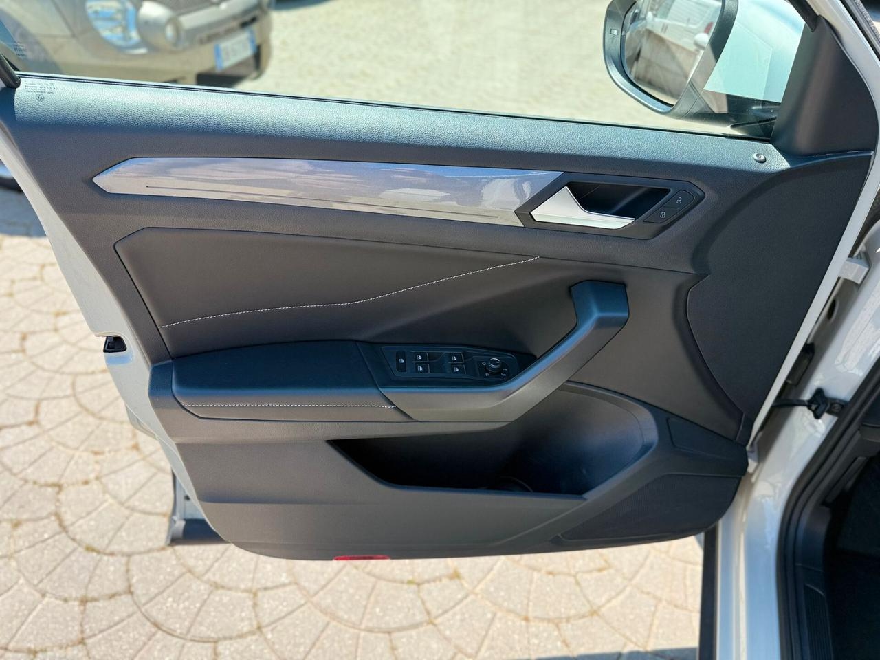 Volkswagen T-Roc 2.0 TDI SCR 150 CV DSG 4MOTION Style