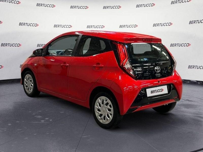 Toyota Aygo 2ª serie Connect 1.0 VVT-i 72 CV 5 porte x-play