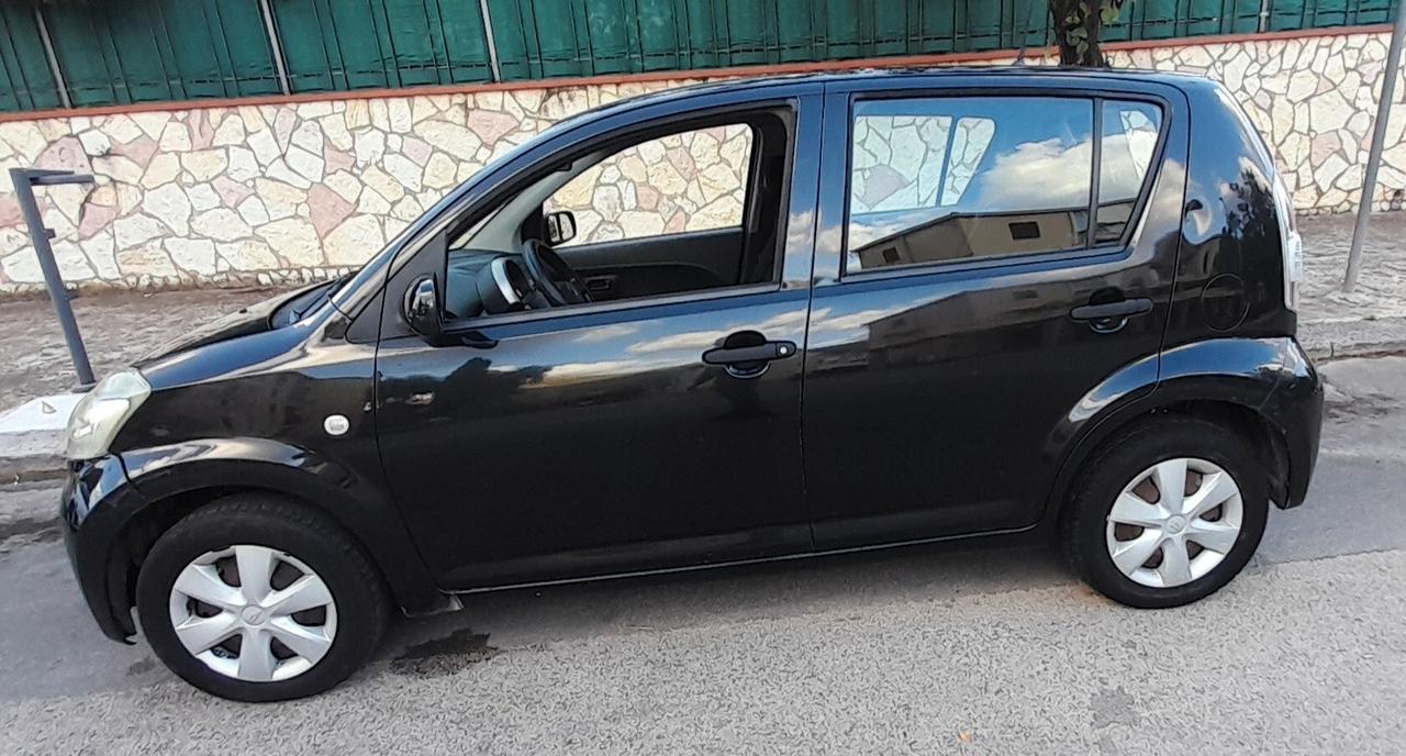 Daihatsu Sirion 1.0 Hiro