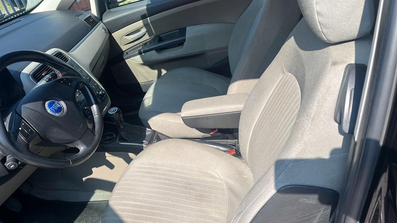 Fiat Grande Punto 1.4 Starjet 16V 3 porte Emotion