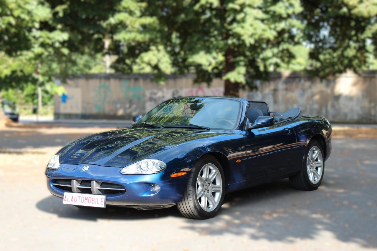 Jaguar XK * Sapphire Blue* Service completo*