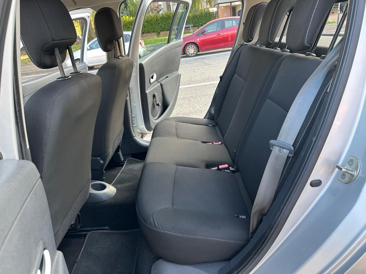 Renault Clio 1.2 16V 5 porte GPL della casa fino 2032