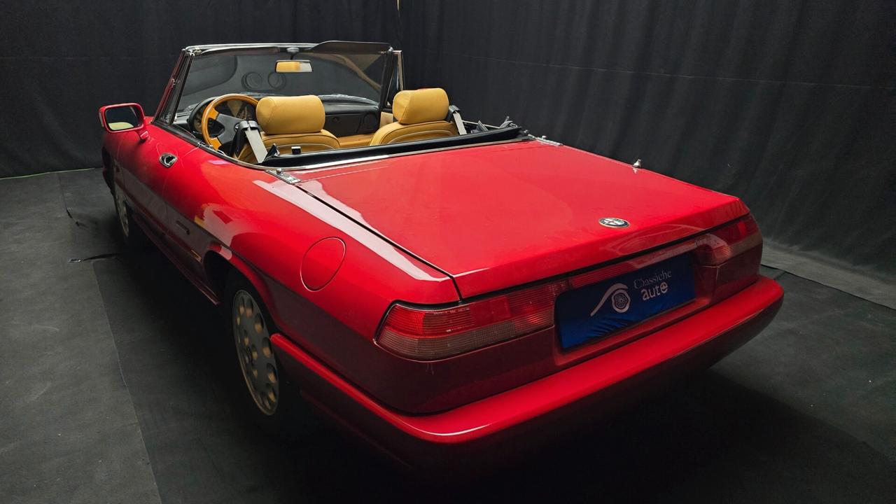 Alfa Romeo Spider 2.0i
