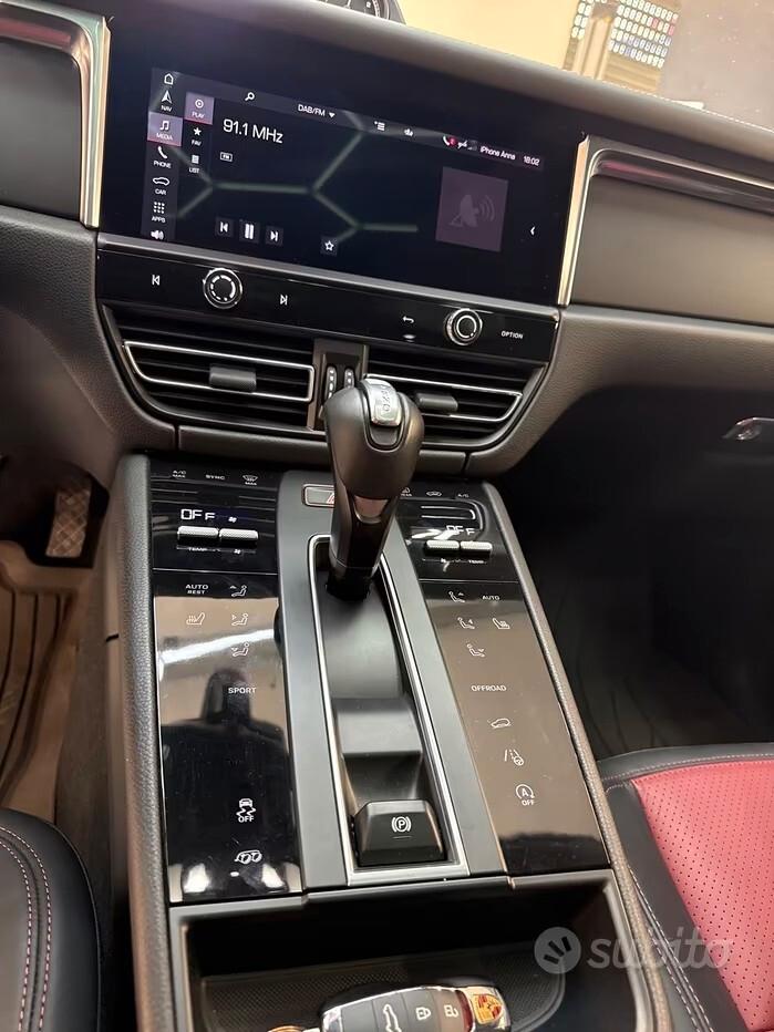 Porsche Macan 2.0-fuoristrada/Suv 5 porte