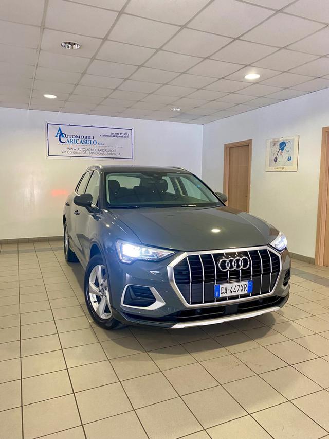 AUDI Q3 35 TDI S tronic Business Advanced