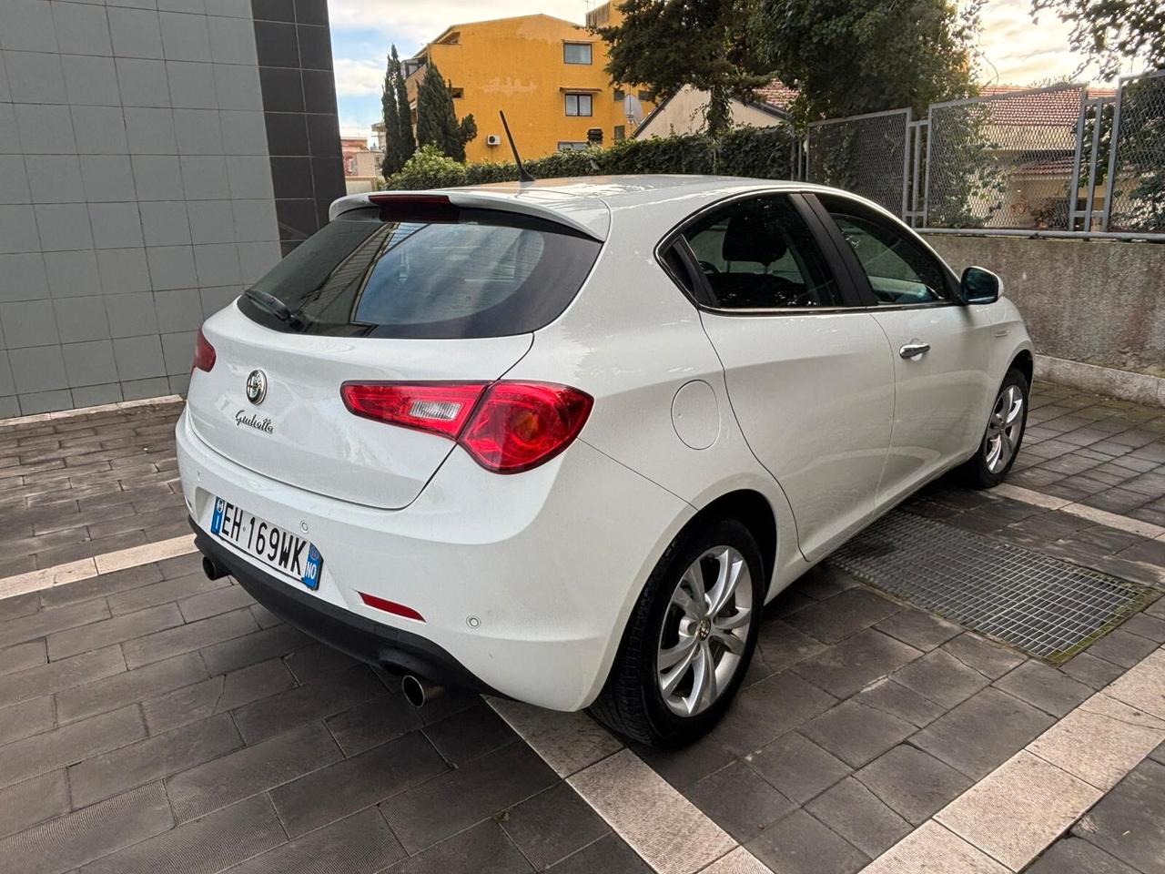 Alfa Romeo Giulietta 2.0 JTDm-2 140 CV Exclusive