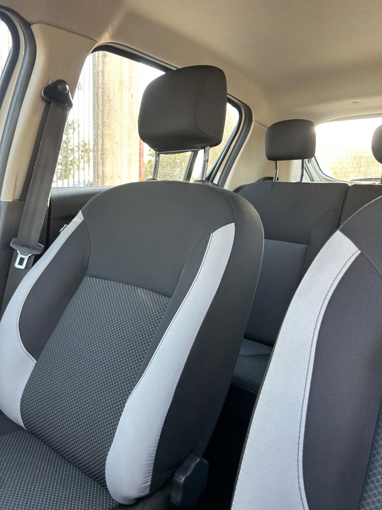 Dacia Sandero 1.2 GPL 75CV-2013/CLIMA