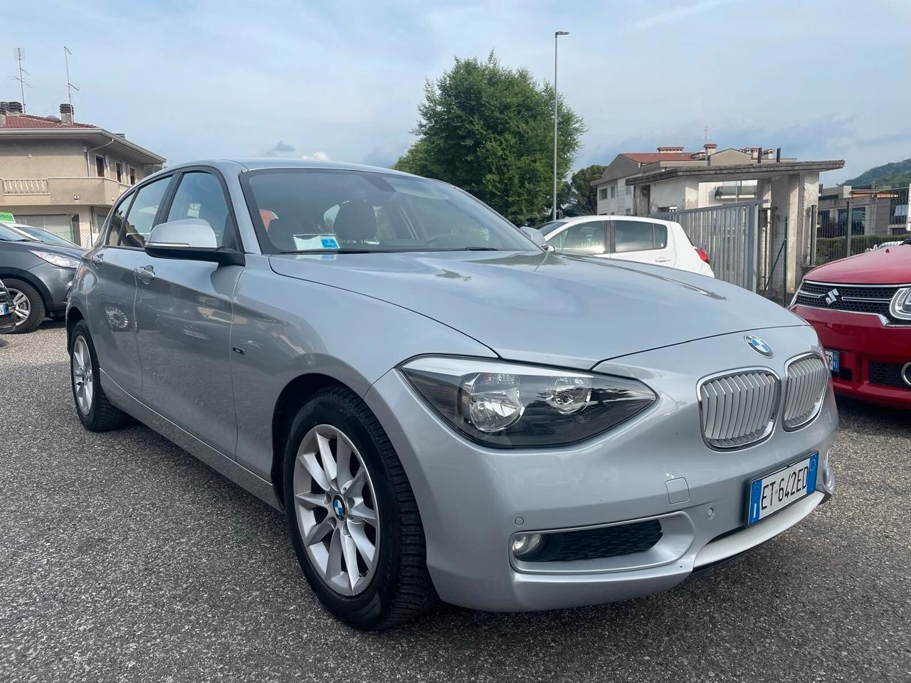 Bmw 118 118d 5p. Urban
