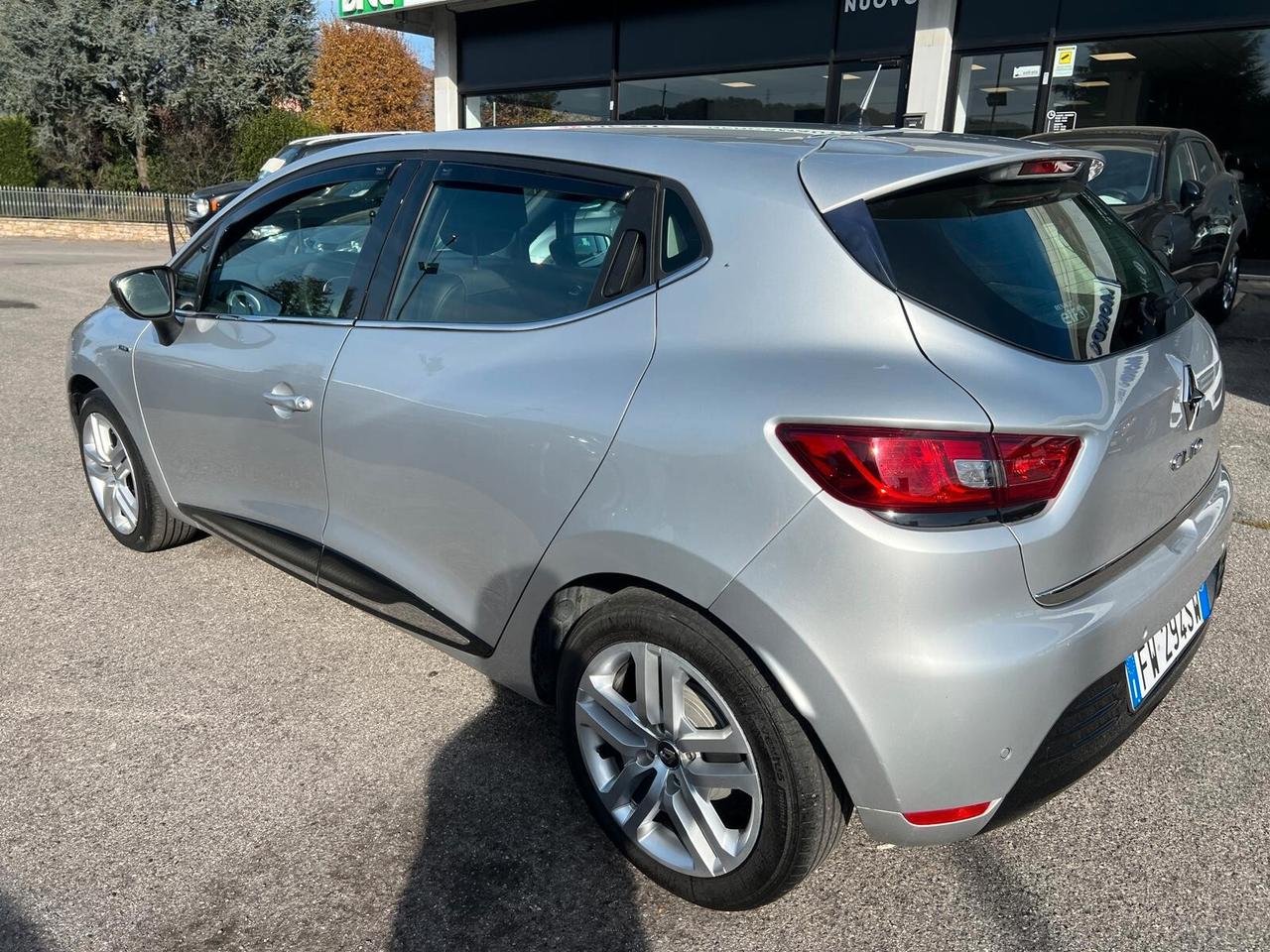 Renault Clio dCi 8V 75 CV 5 porte Moschino Intens