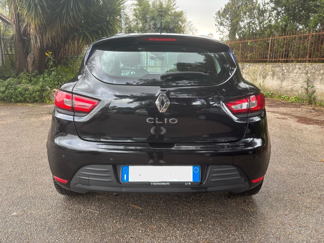 RENAULT CLIO 1.2 Intense - 2017